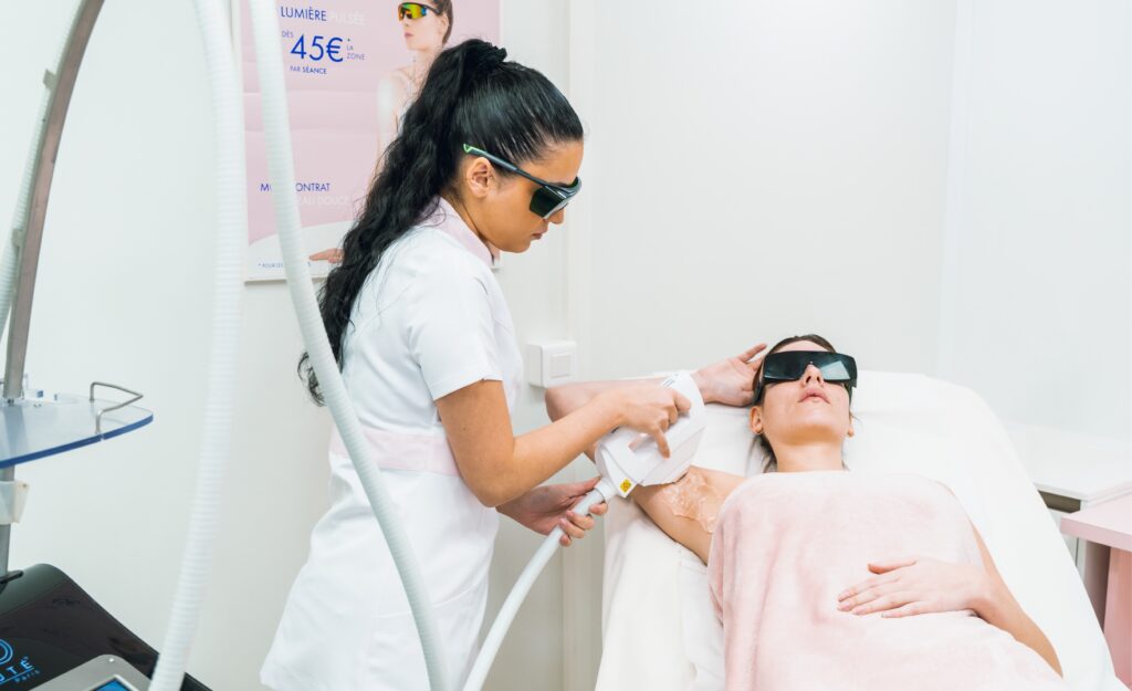 Découvrez l&rsquo;Épilation Définitive à la Lumière Pulsée chez BodyMinute